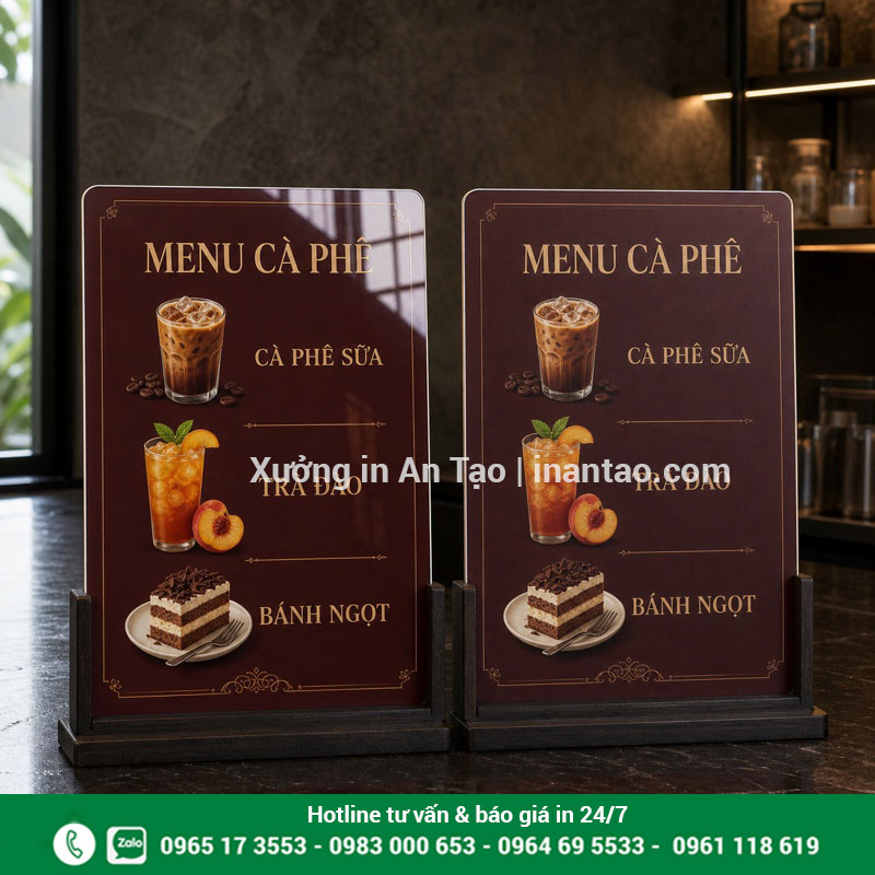 So sánh menu cán formex bóng với cán mờ Menu cán formex bóng và mờ đặt cạnh nhau