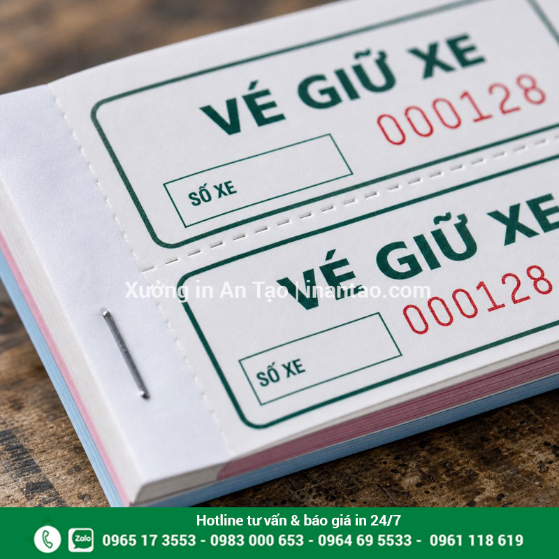 Số nhảy rãnh xé khi in phiếu giữ xe Cận cảnh số nhảy và rãnh xé trên phiếu giữ xe